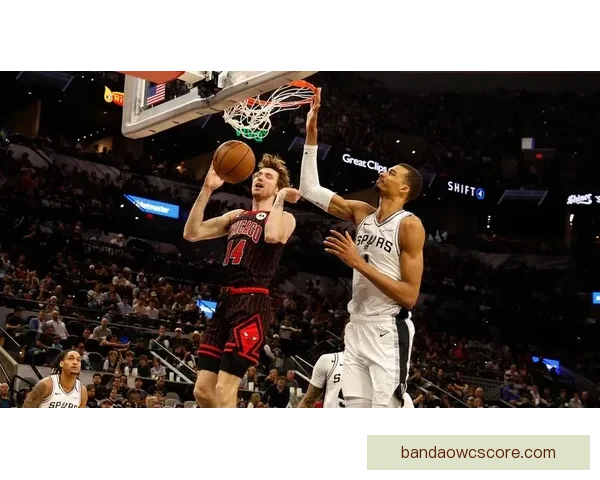 文班41分18篮板3盖帽零失误领衔马刺大胜勇士 卡斯尔15分11板助攻全队