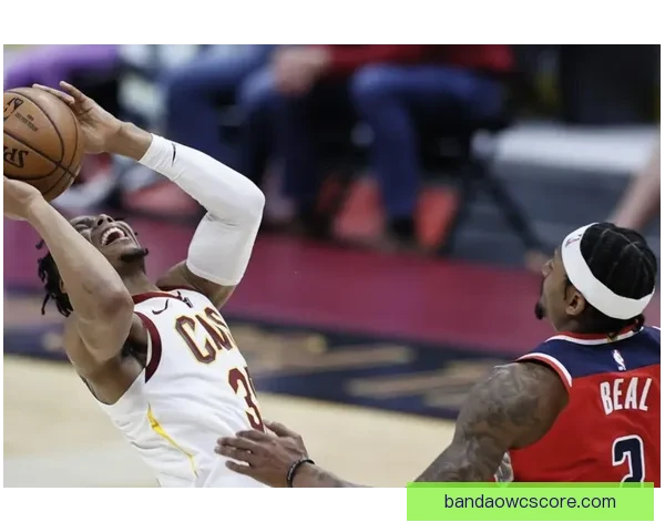 米切尔谈哈登吸引防守压力 艾伦缺阵让莫布利承受巨大压力