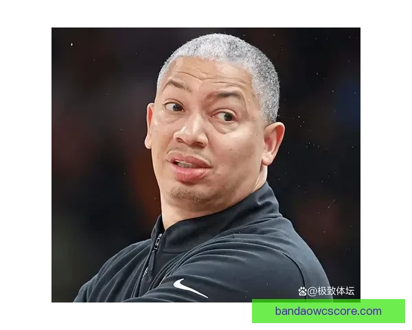 泰伦卢表示只要继续执教快船 就会保障邓恩合同